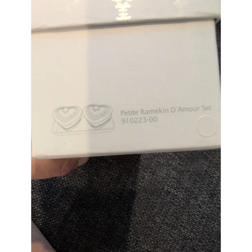 Le Creuset Petite Ramekin Heart Set Of 2. Pearlized White D'Amour 910223-00